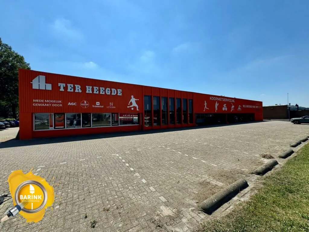 pand Ter Heegde helemaal oranje