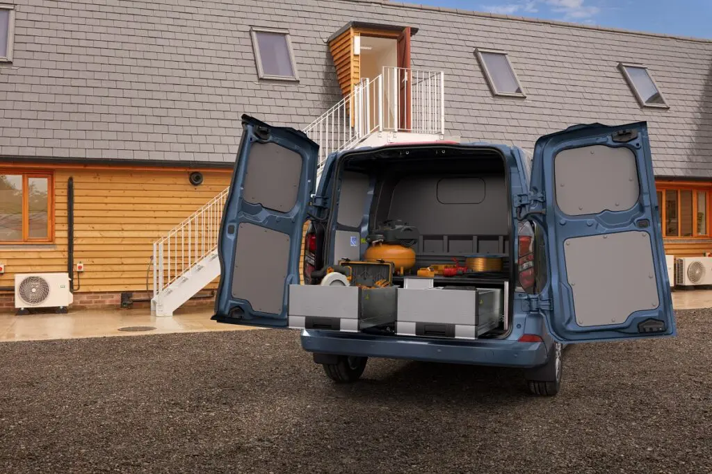 Ford E-Transit Custom lading